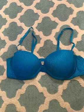 Wonderbra Teal Blue Push-Up T-Shirt Bra